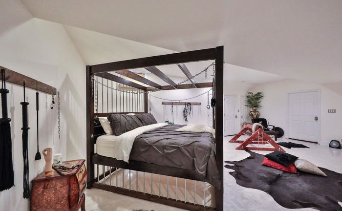 Someone Was Looking For A New House, Found This Listing With A Basement Sex Dungeon (20 Pics) Someone Was Looking For A New House, Found This Listing With A Basement Sex Dungeon (20 Pics)