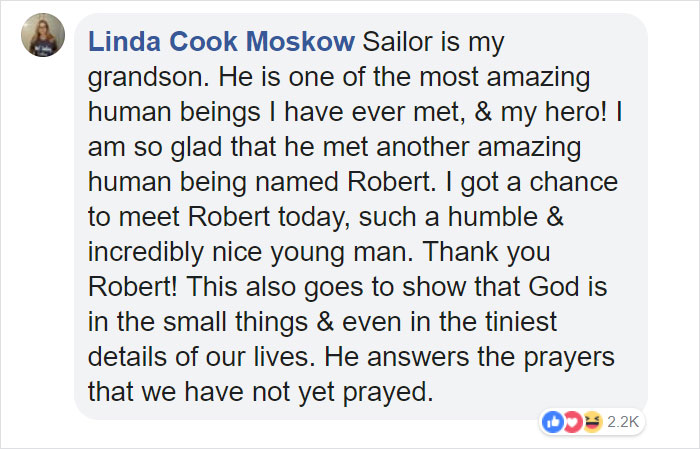 This Mom Wants A Salary Raise For The Technician Who Took Care Of Her Crying Blind Baby, While Doing His Job This Mom Wants A Salary Raise For The Technician Who Took Care Of Her Crying Blind Baby, While Doing His Job