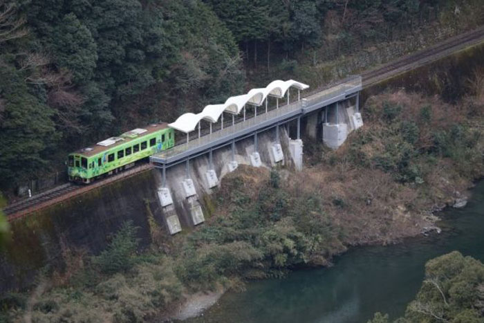 There’s A Train Station In Japan Built Solely To Admire The Scenery And The Only Way To Access It Is By Train There’s A Train Station In Japan Built Solely To Admire The Scenery And The Only Way To Access It Is By Train