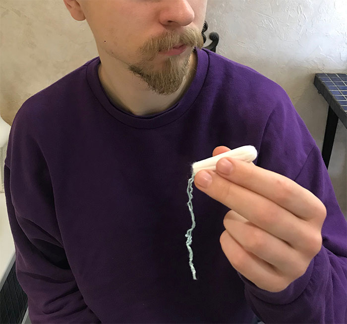 Man Tells Women To Stop Whining About Tampon Prices Cause They Only Need 7 Per Period, Gets Roasted Immediately Man Tells Women To Stop Whining About Tampon Prices Cause They Only Need 7 Per Period, Gets Roasted Immediately