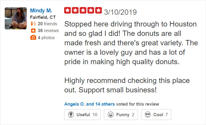 Son Shares Photo Of His Dad, Sad That No One Is Coming To His New Donut Shop, It Goes Viral And People Flood The Shop