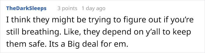 Man Sets Up Secret Camera To Record What His Cat Does At Night And It's Hilarious