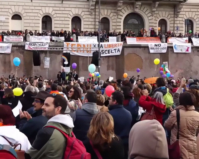 Italy Bans Unvaccinated Children From Going To Preschool And Anti-Vaxxers Are Furious Italy Bans Unvaccinated Children From Going To Preschool And Anti-Vaxxers Are Furious