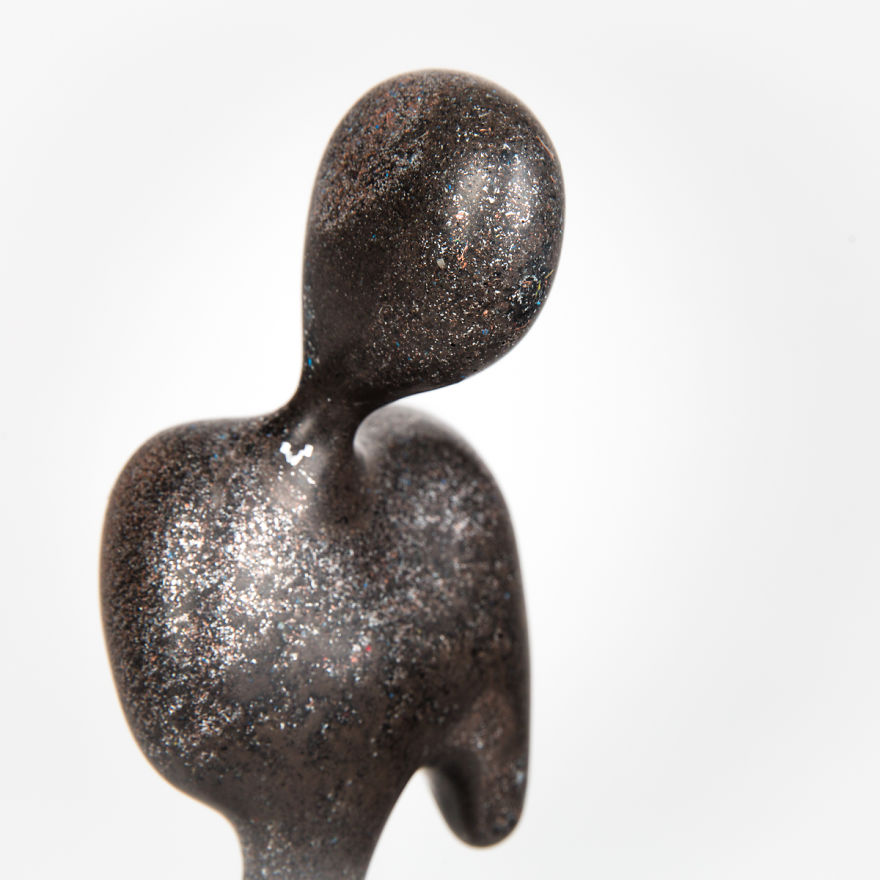 I Ground A Computer To Dust To Make This Ai Sculpture