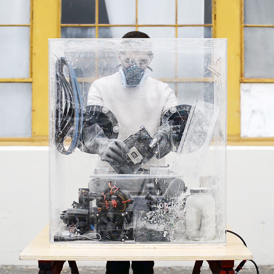 I Ground A Computer To Dust To Make This Ai Sculpture