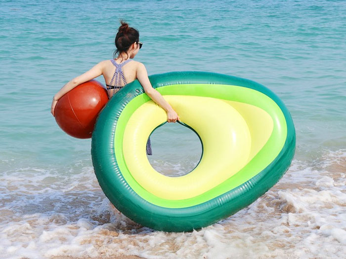 An Avocado-Shaped Pool Float With Removable Pit Is A Thing And People Are Happy It Doesn't Turn Brown Overnight An Avocado-Shaped Pool Float With Removable Pit Is A Thing And People Are Happy It Doesn't Turn Brown Overnight