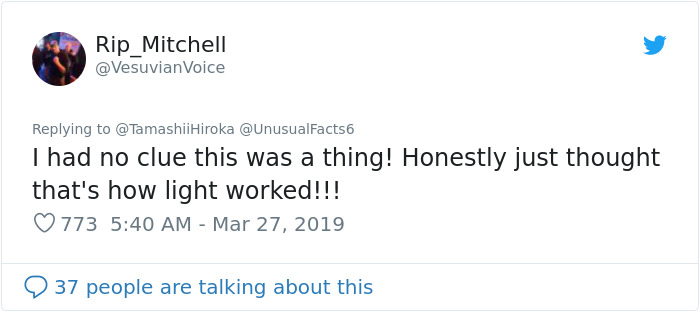 Tweet about astigmatism and normal sight comparison, expressing surprise at visual differences. Tweet about astigmatism and normal sight comparison, expressing surprise at visual differences.