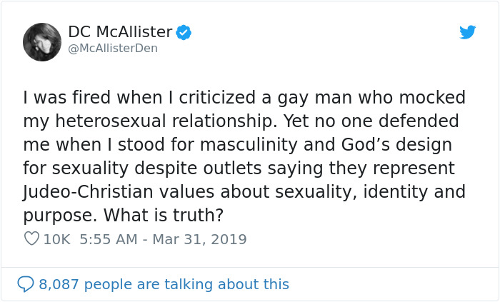 Woman Gives A Lesson On How To Treat Your Husband While He's Watching A Game, Gets Destroyed In The Comments