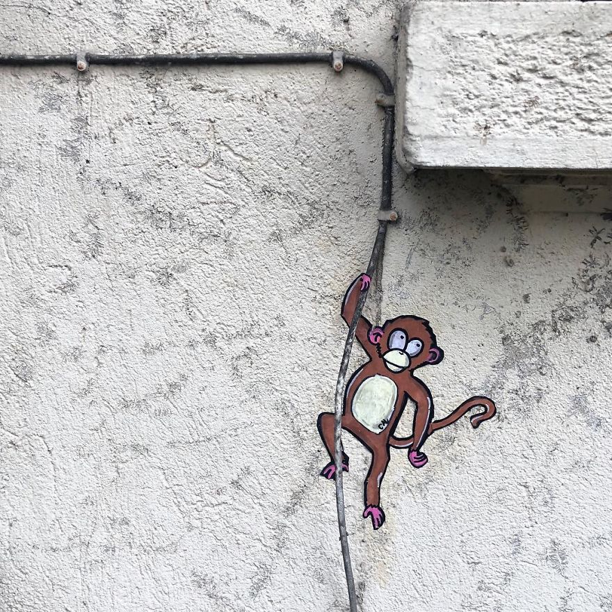 French Artist Sees Urban Spaces Like No One And Spreads Humor Through Them With His Art