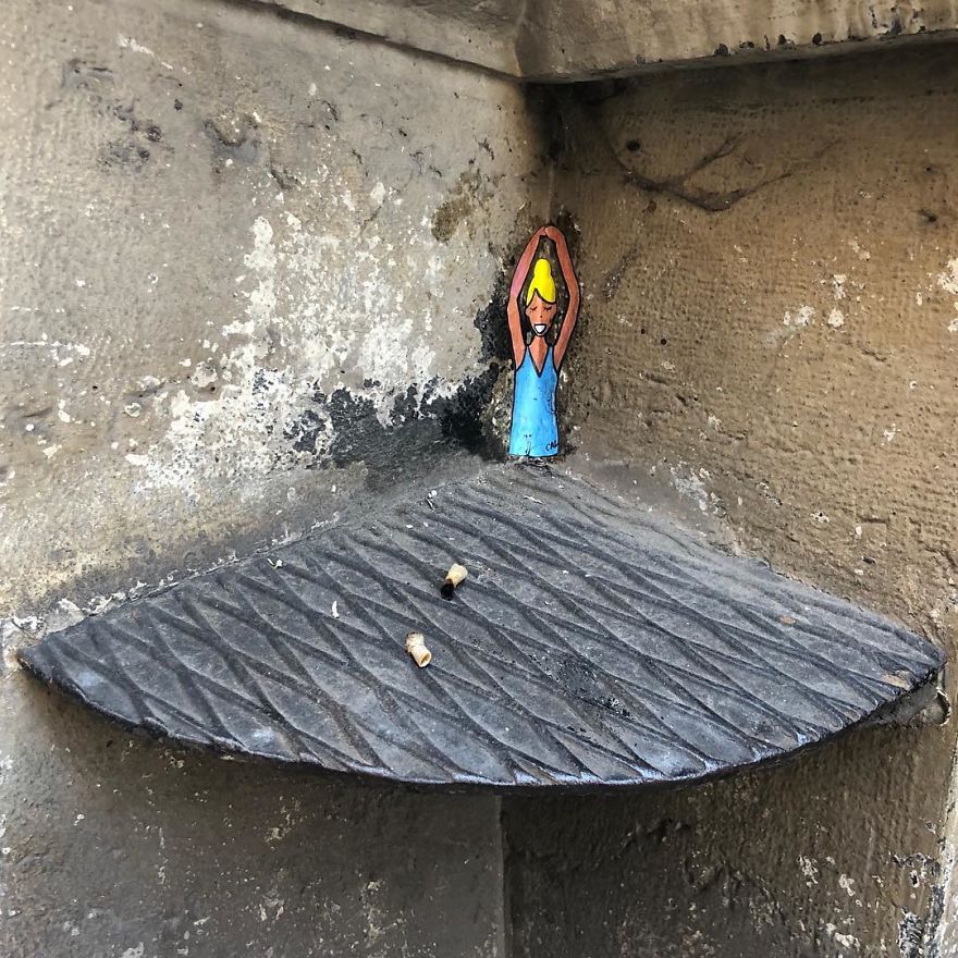 French Artist Sees Urban Spaces Like No One And Spreads Humor Through Them With His Art