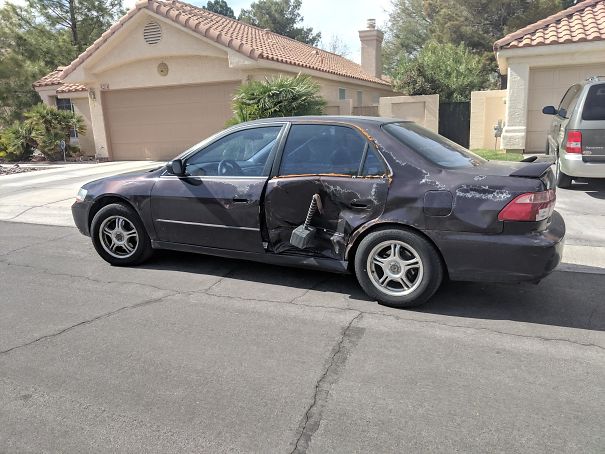 This Guy Wins The "I Fixed It" Trophy Today