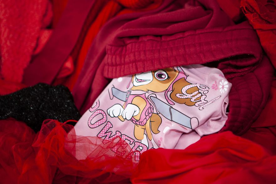 I Turned 3000 Kilograms Of Clothing Destined For Landfill Into An Art Installation I Turned 3000 Kilograms Of Clothing Destined For Landfill Into An Art Installation