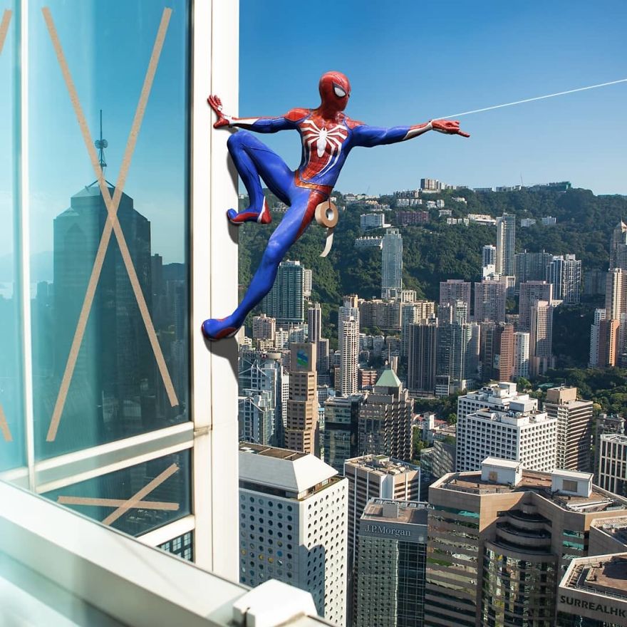 Even Spider-Man Is Helping Before The Imminent arrival Of The Super Typhoon