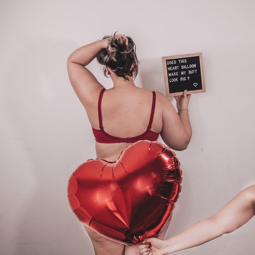 I Take Humorous Photos To Prove That Size Doesn&lsquo;t Matter