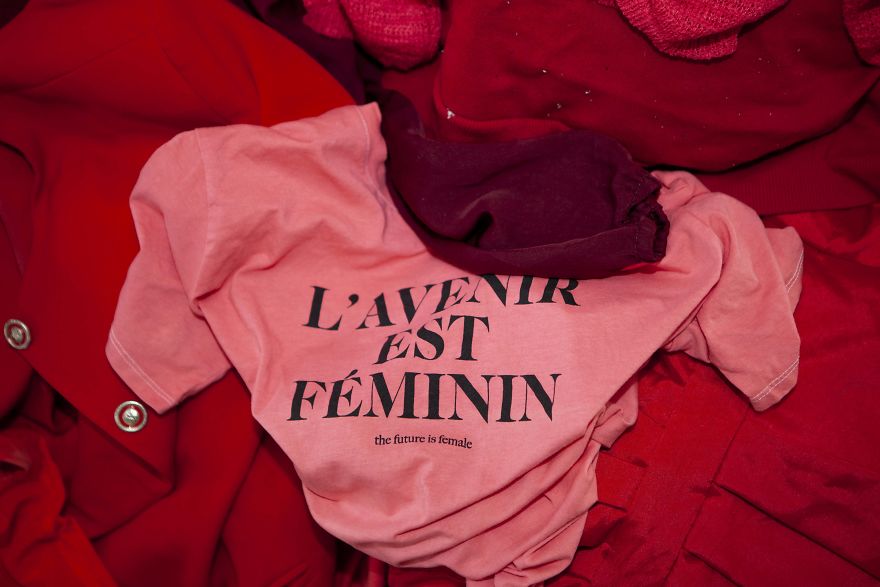 I Turned 3000 Kilograms Of Clothing Destined For Landfill Into An Art Installation I Turned 3000 Kilograms Of Clothing Destined For Landfill Into An Art Installation