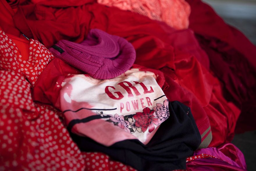 I Turned 3000 Kilograms Of Clothing Destined For Landfill Into An Art Installation I Turned 3000 Kilograms Of Clothing Destined For Landfill Into An Art Installation