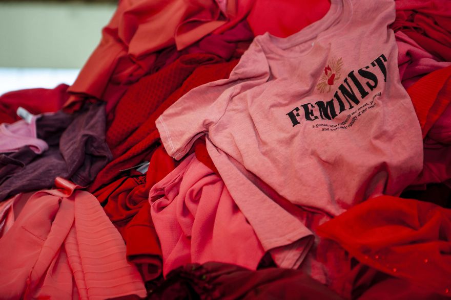 I Turned 3000 Kilograms Of Clothing Destined For Landfill Into An Art Installation I Turned 3000 Kilograms Of Clothing Destined For Landfill Into An Art Installation