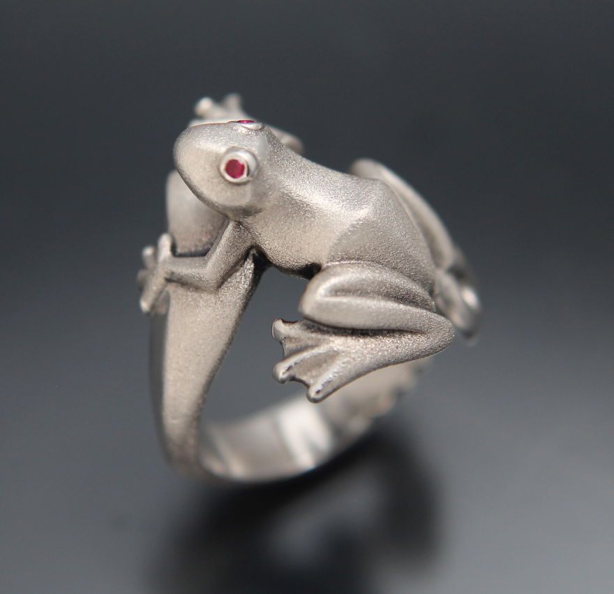 I Use My Jewelry To Memorialize Pets That People Have Lost I Use My Jewelry To Memorialize Pets That People Have Lost