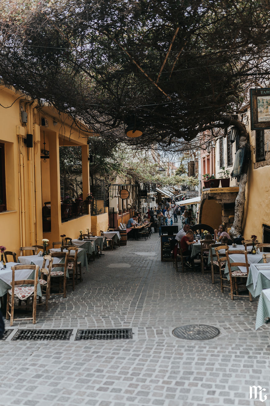 Great Place For...everything! Chill, Eat Or Engagement Session!