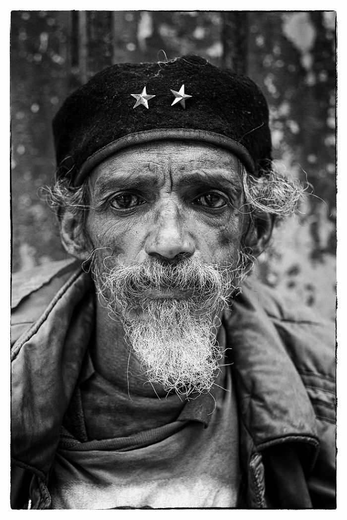 Celeb Snapper Ditches London's A-Listers To Take To The Streets Celeb Snapper Ditches London's A-Listers To Take To The Streets