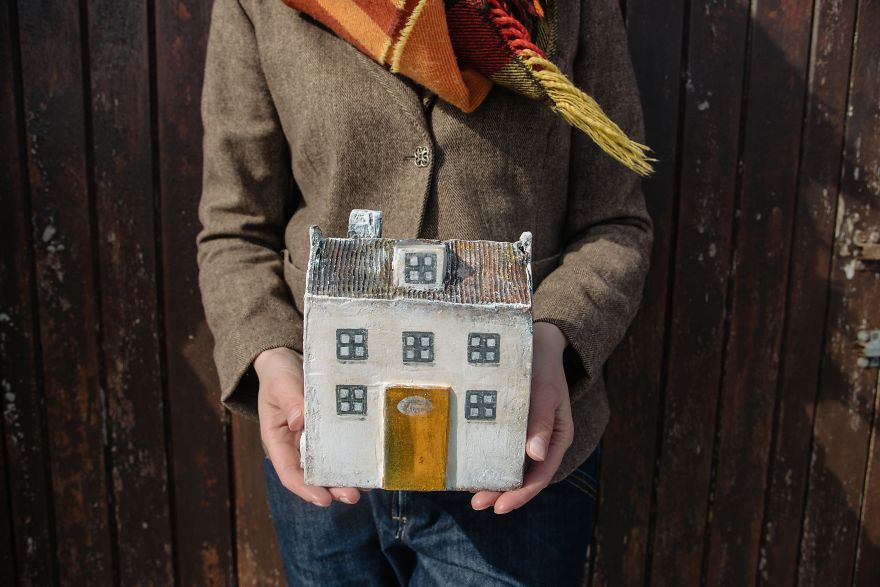 Project "Little Irish House" For Stray Animals In Lithuania Project "Little Irish House" For Stray Animals In Lithuania