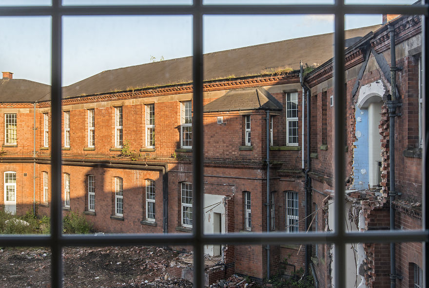 The 21st Century vs. The Victorians