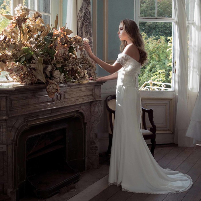 Cinderella Photo Session In An Abandoned Castle