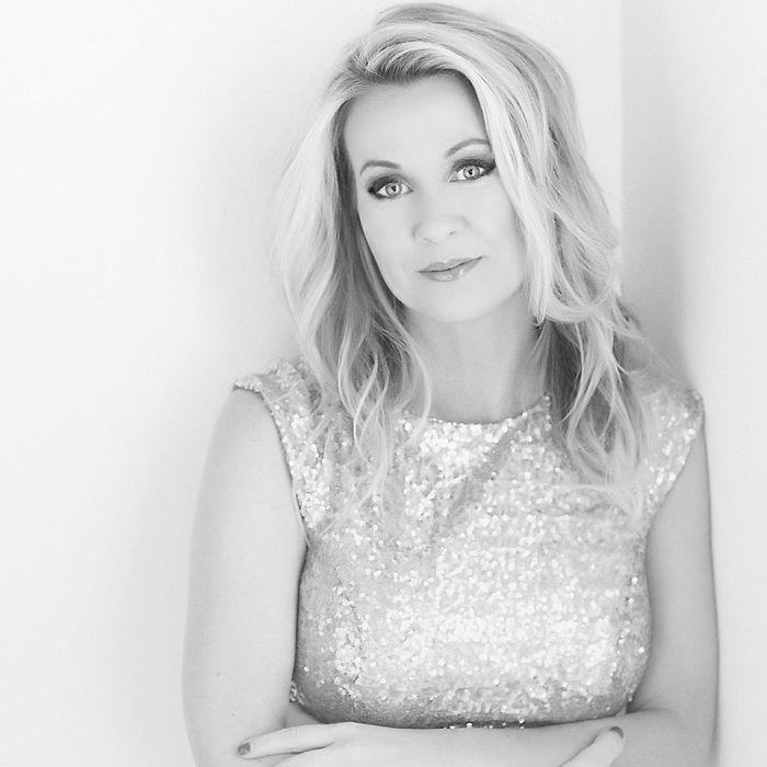 Why Does She Have To Choose?" Mom Makes A Photoshoot Of 'Girly' Girls With Athletic Elements And The Result Is Badass