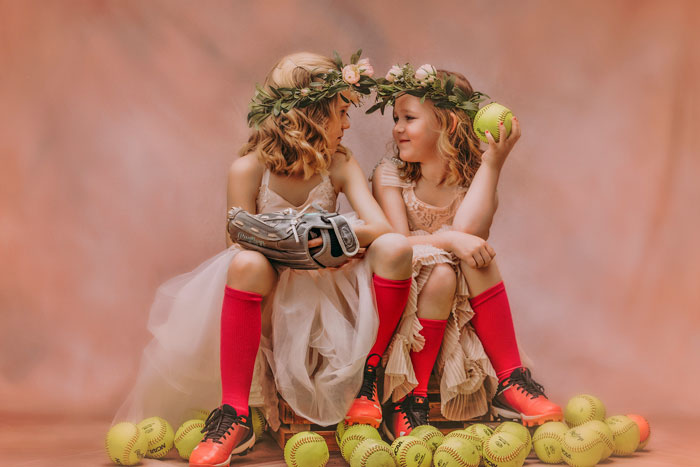 Why Does She Have To Choose?" Mom Makes A Photoshoot Of 'Girly' Girls With Athletic Elements And The Result Is Badass Why Does She Have To Choose?" Mom Makes A Photoshoot Of 'Girly' Girls With Athletic Elements And The Result Is Badass