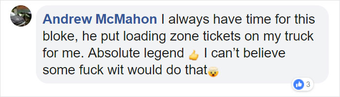 Homeless Man Asks People For Help After His Beloved Pet Rat Gets Stolen