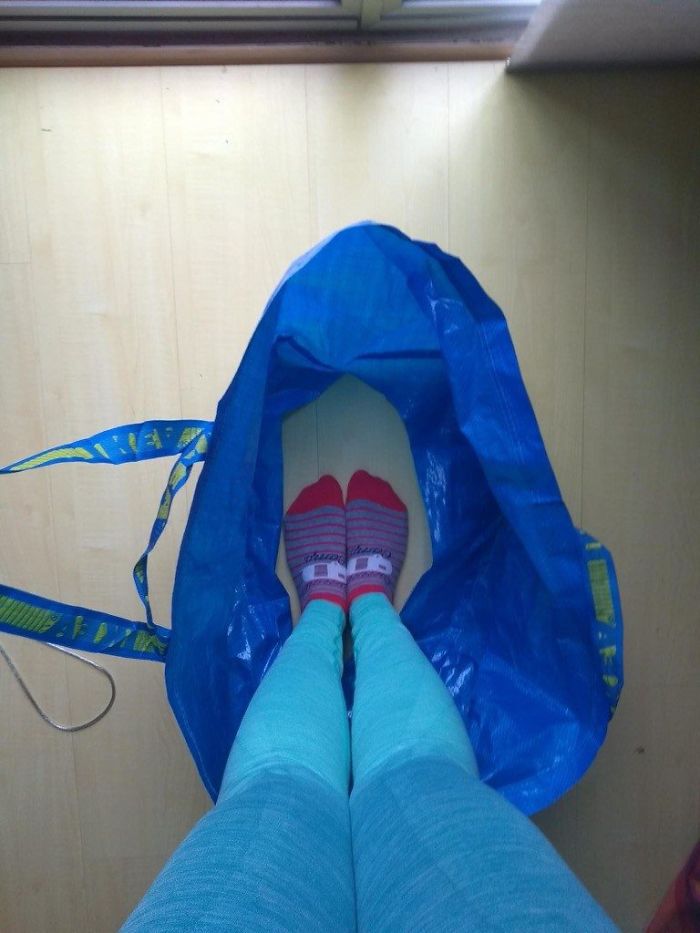 Bride-To-Be Invents IKEA Bag Hack To Pee Worry Free On Her Wedding Day Bride-To-Be Invents IKEA Bag Hack To Pee Worry Free On Her Wedding Day