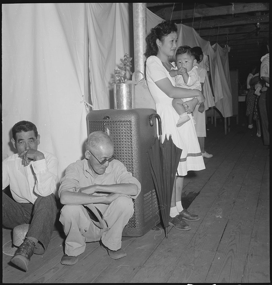 Japanese-Internment-Camp-Photos-Dorothea-Lange-