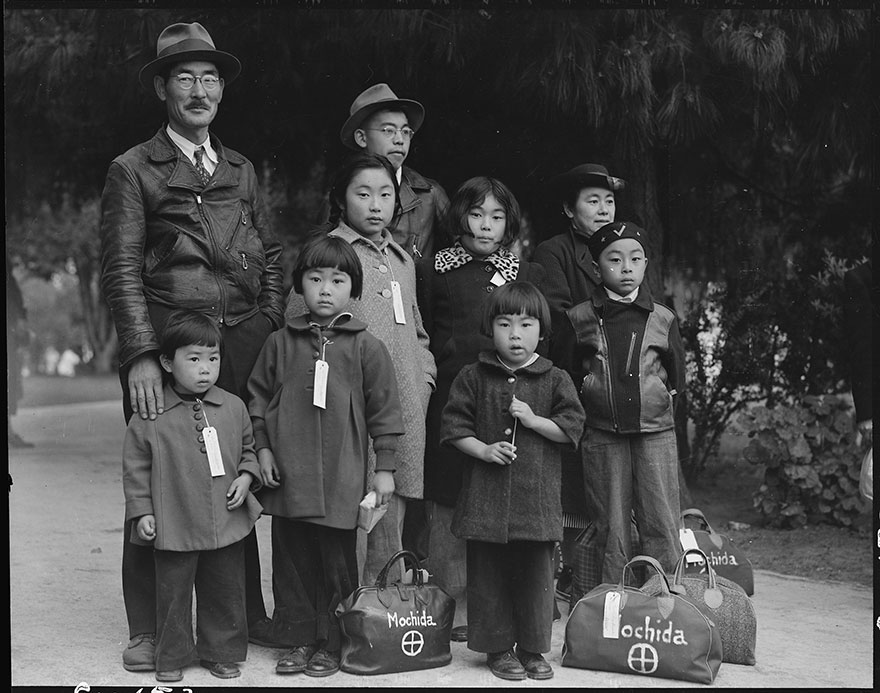 Japanese-Internment-Camp-Photos-Dorothea-Lange-