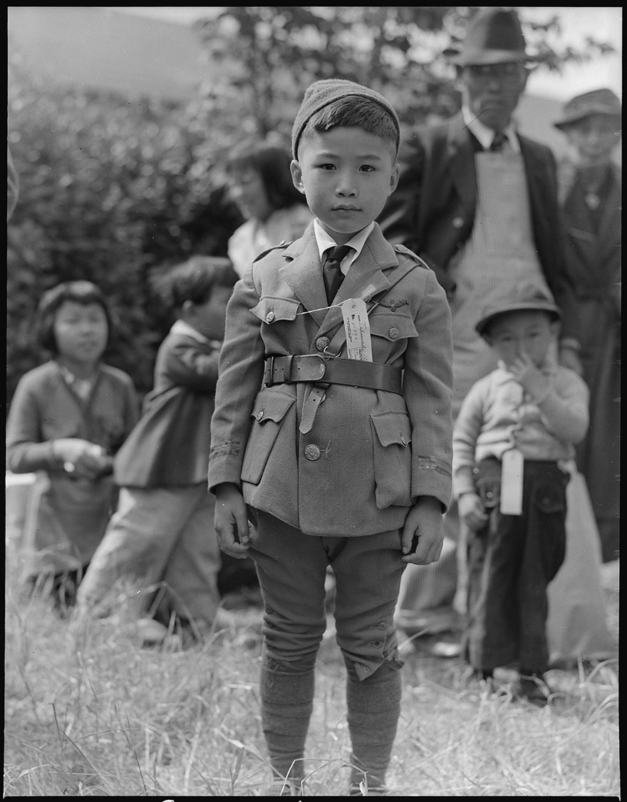 Japanese-Internment-Camp-Photos-Dorothea-Lange-