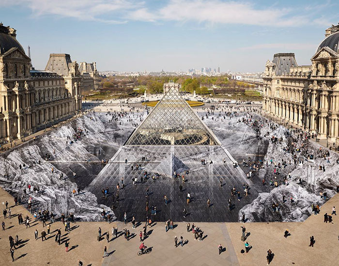 Artist Creates Incredible Optical Illusion At The Louvre So It Could Be Destroyed In A Couple Of Days