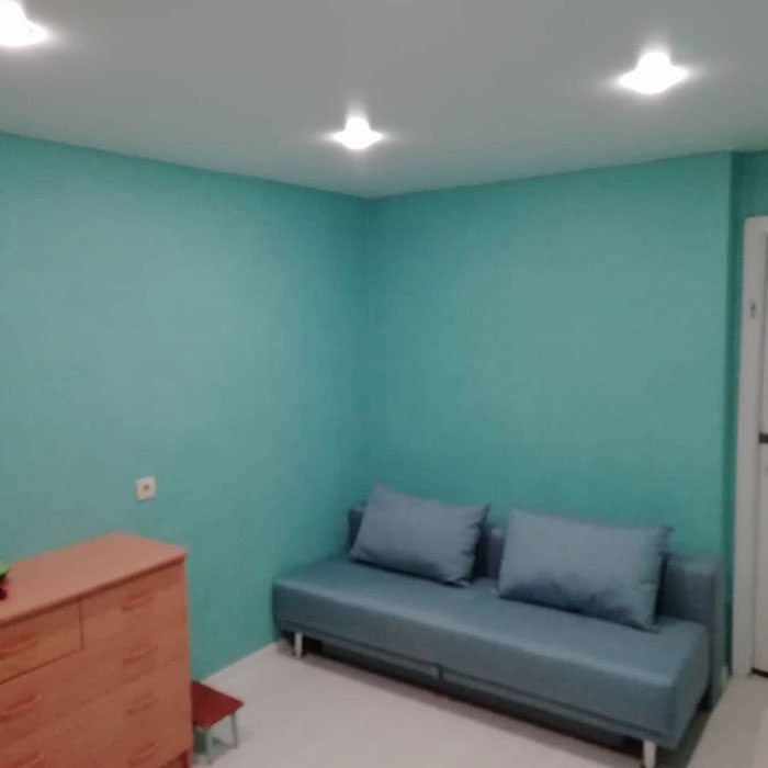 Russian Guy Renovates Apartments For Pensioners And War Veterans For Free