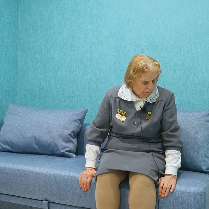 Russian Guy Renovates Apartments For Pensioners And War Veterans For Free