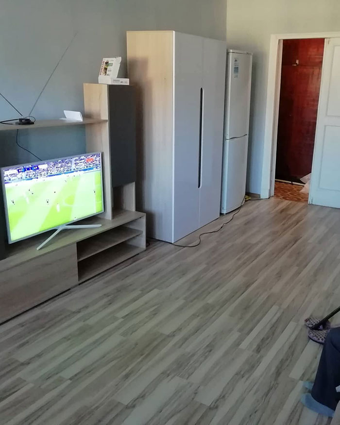 Russian Guy Renovates Apartments For Pensioners And War Veterans For Free