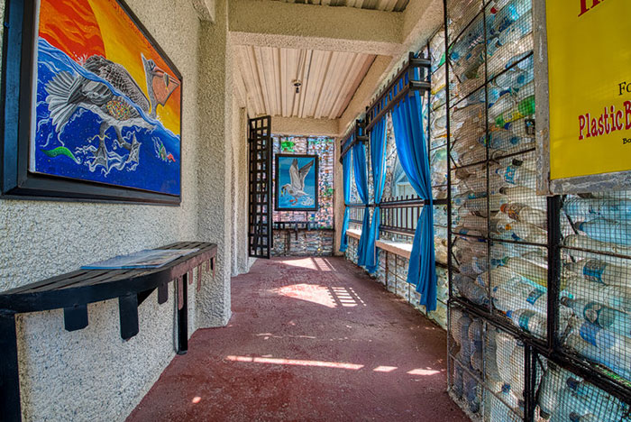 Man Builds Homes Out Of Plastic Bottles And They Look Just Like Regular Houses Man Builds Homes Out Of Plastic Bottles And They Look Just Like Regular Houses