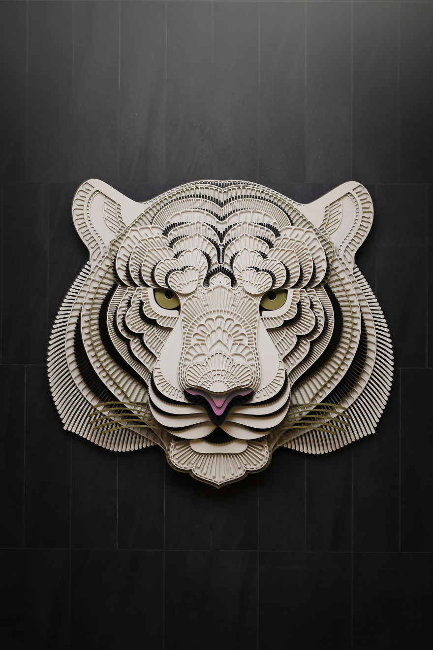 Layered 3D Sculpture Came To Life Using Customized Facebook 3D Photo