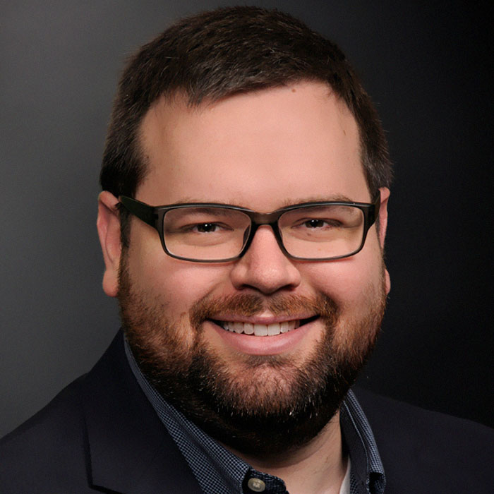 Professor Uncovers Scam At Arizona University And Gets Laid Off, So He Reveals It To Students Via Email