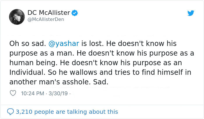 Woman Gives A Lesson On How To Treat Your Husband While He's Watching A Game, Gets Destroyed In The Comments