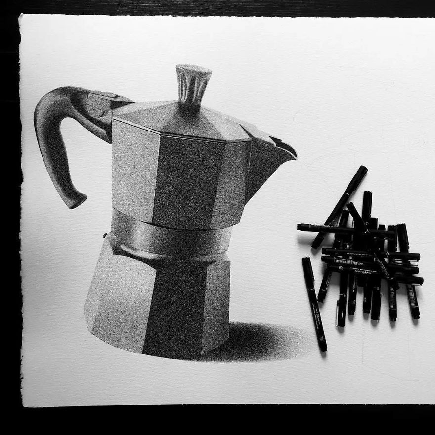 Italian Artist Makes Ultra Realistic Drawings With Pen And The Result Is Impressive