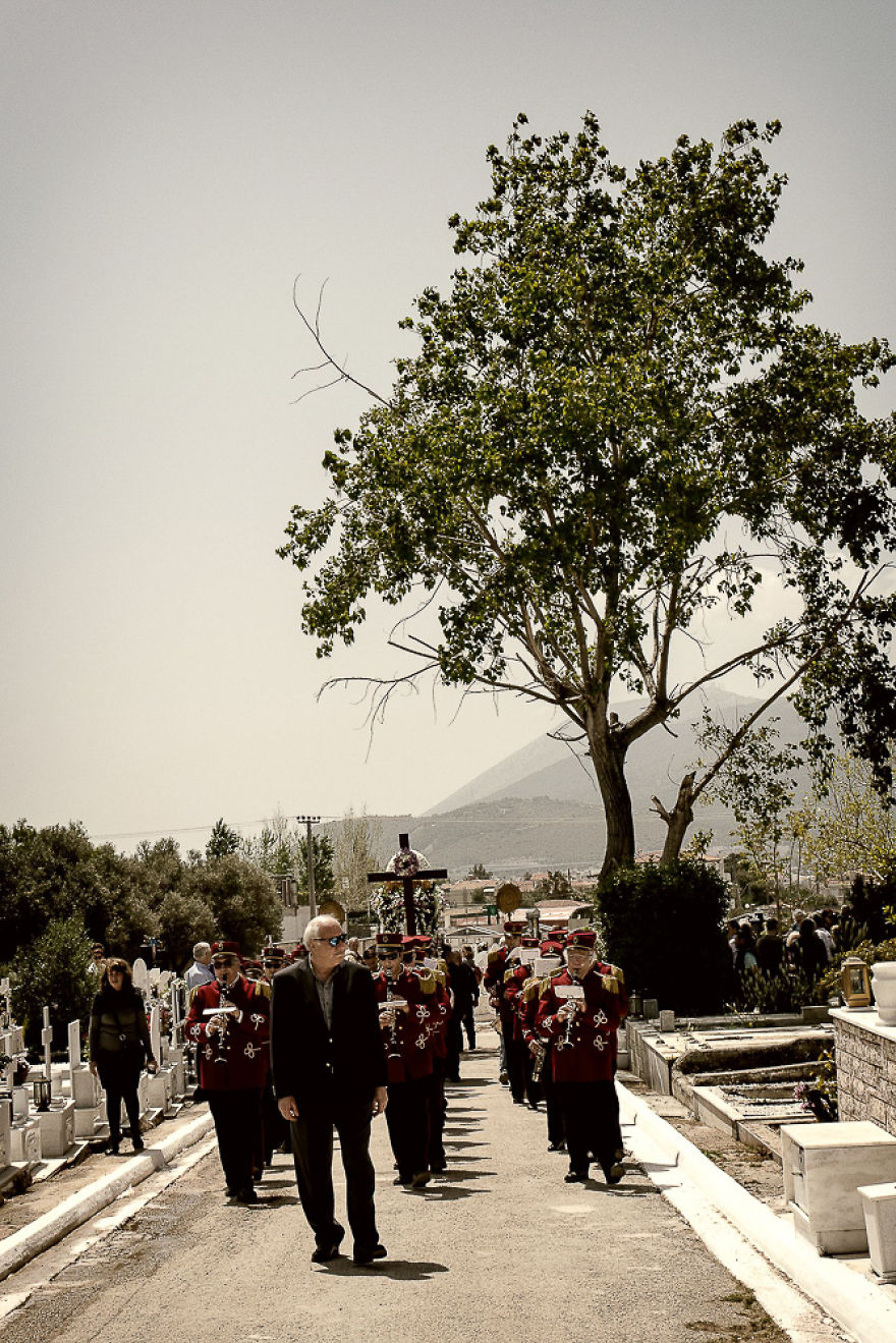 The Epitaph In The Cemetery, Good Friday! The Epitaph In The Cemetery, Good Friday!