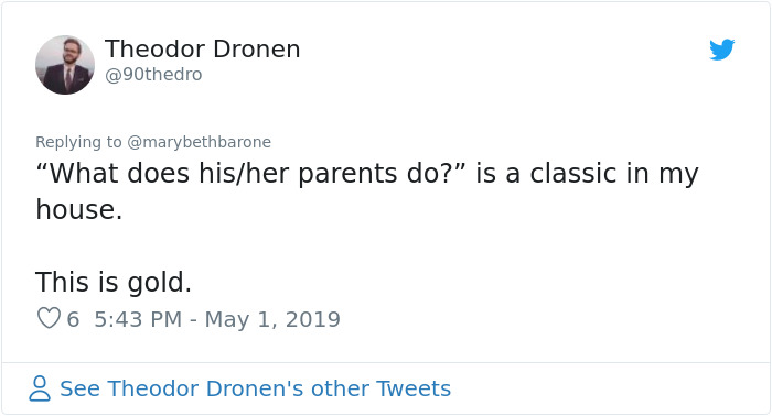 This Woman Had A Date During A Family Vacation, Gave Everyone A Leaflet To Answer Their Annoying Questions This Woman Had A Date During A Family Vacation, Gave Everyone A Leaflet To Answer Their Annoying Questions