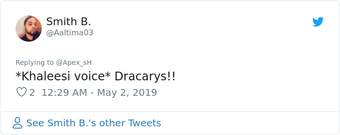 Girl Trains Her Bird To Attack People She Wants, And She Looks Like A Real Life Super Villain Girl Trains Her Bird To Attack People She Wants, And She Looks Like A Real Life Super Villain