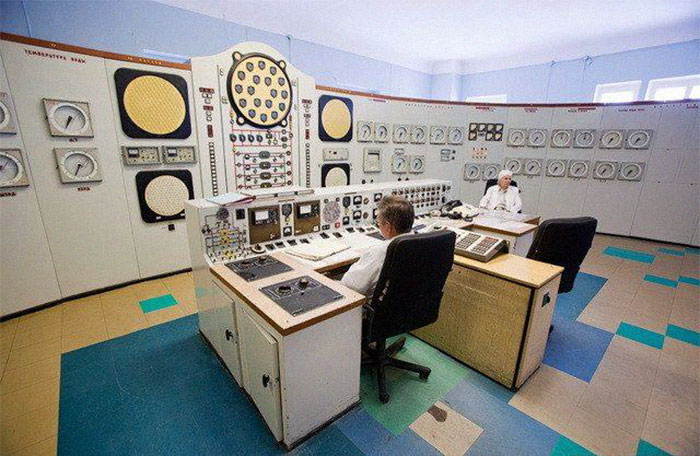  23 Oddly Satisfying Soviet-Era Control Rooms
