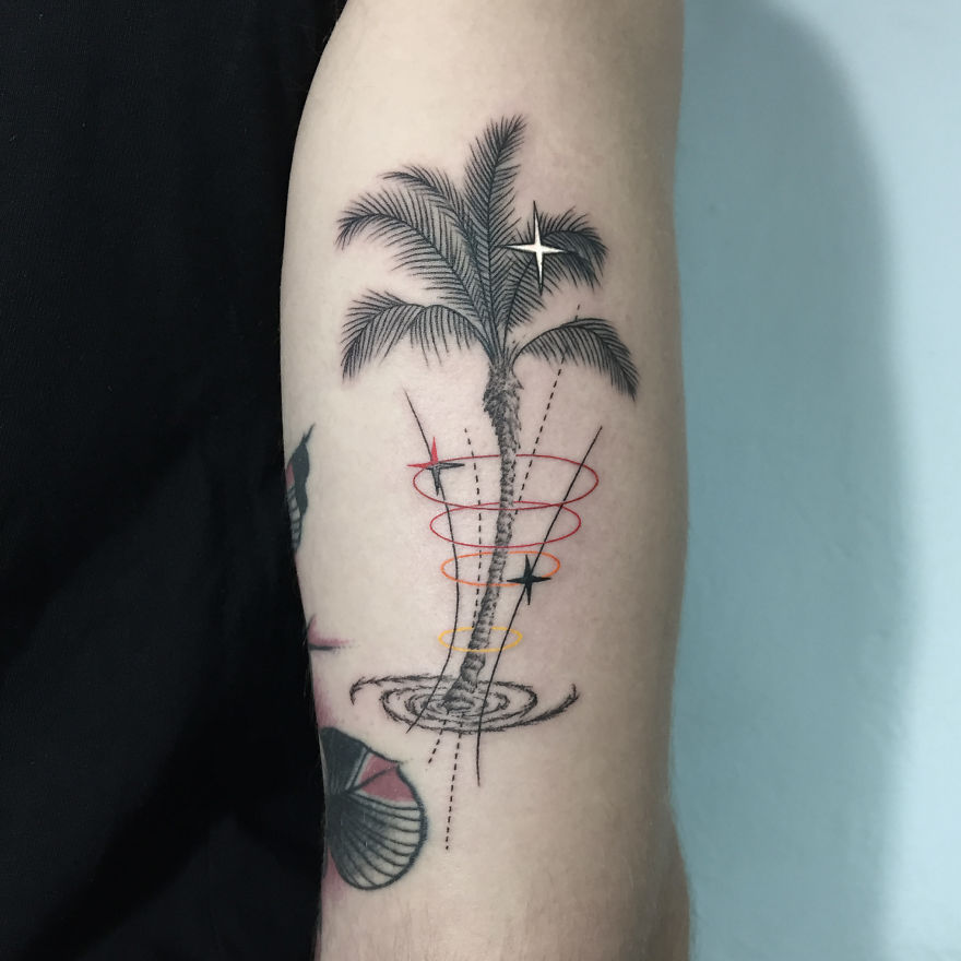 Geometric tattoo design of a palm tree with spiral lines, symbolizing personal events.