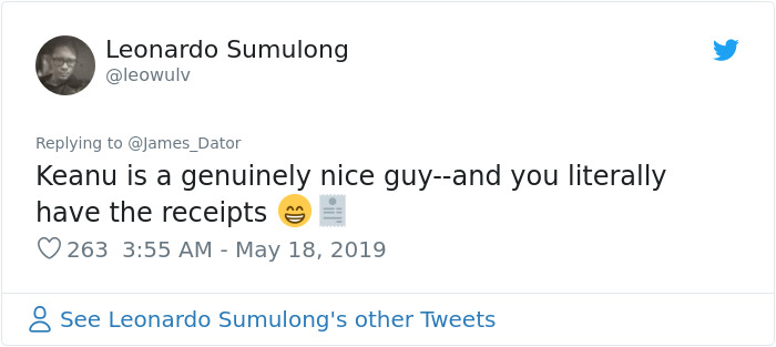 Guy Shares How Keanu Reeves Bought Ice Cream Just To Give Him An Autograph, And People Fall In Love With Him Even More