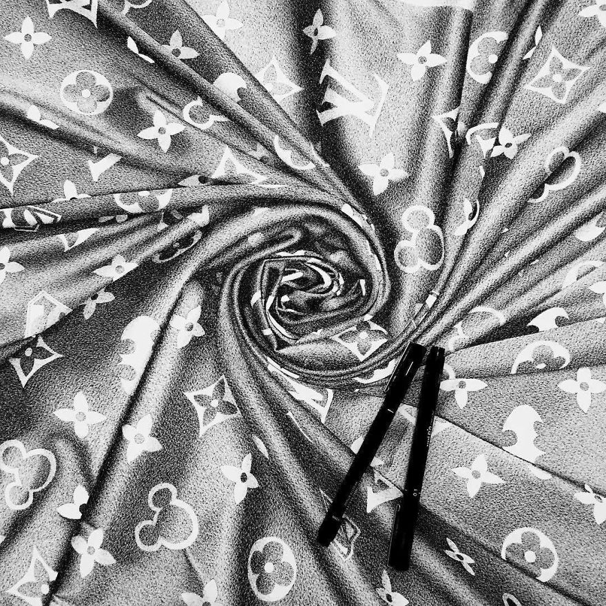 Italian Artist Makes Ultra Realistic Drawings With Pen And The Result Is Impressive